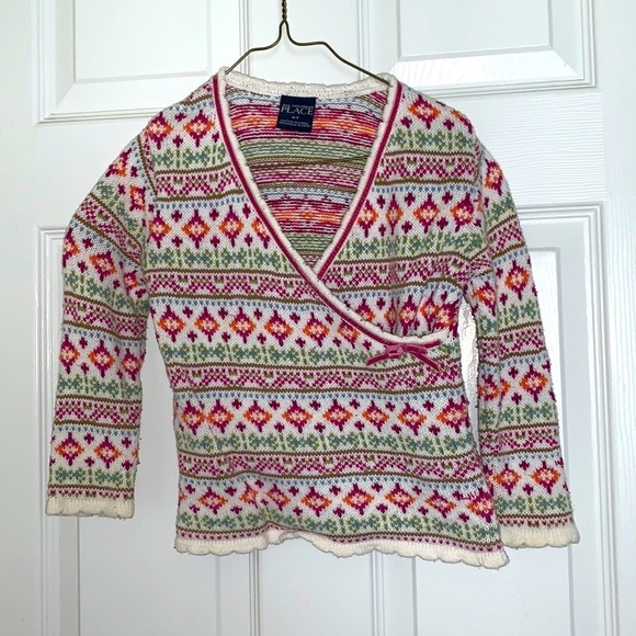 The children’s place Girls v neck pink pattern knit sweater - Picture 1 of 4